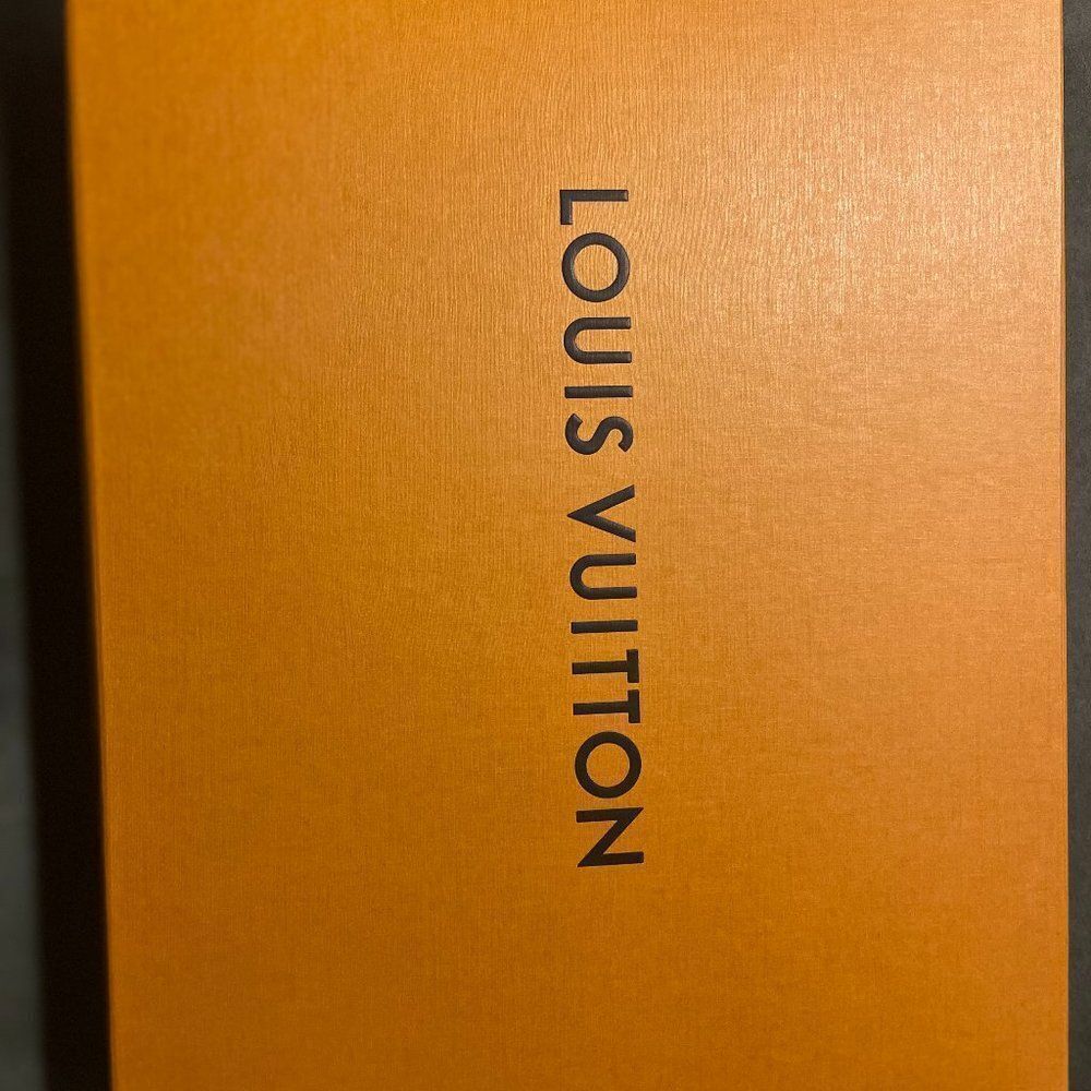 louis vuitton toiletry bag 26 - Picture 3 of 4